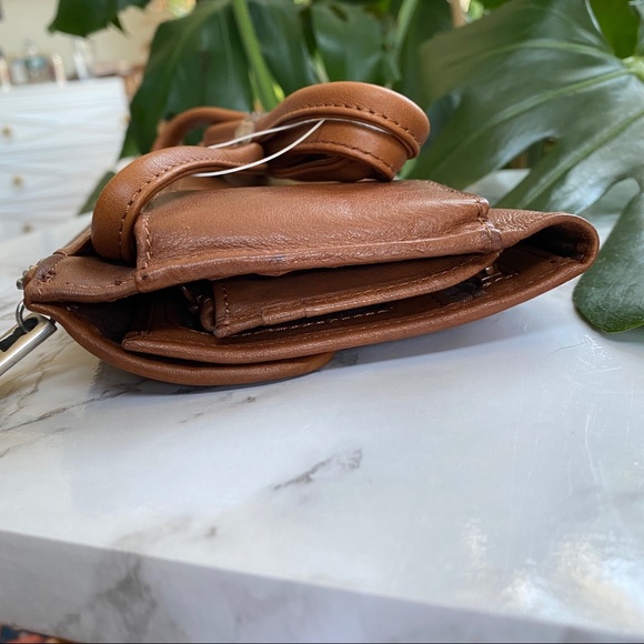 Fossil tan leather wallet on a string crossbody - Picture 9 of 14